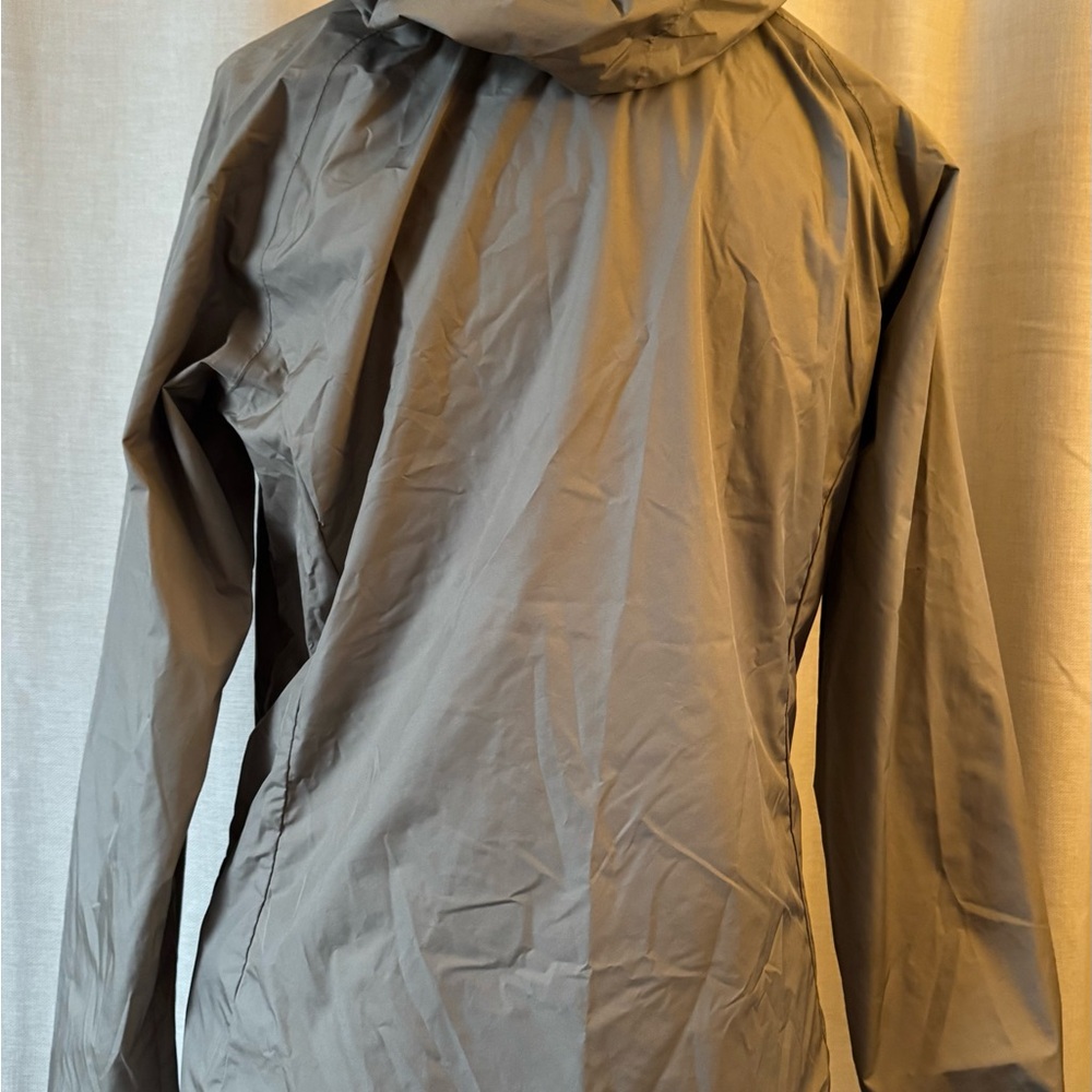 Helly Hansen Loke Packable Jacket Size M - image 8